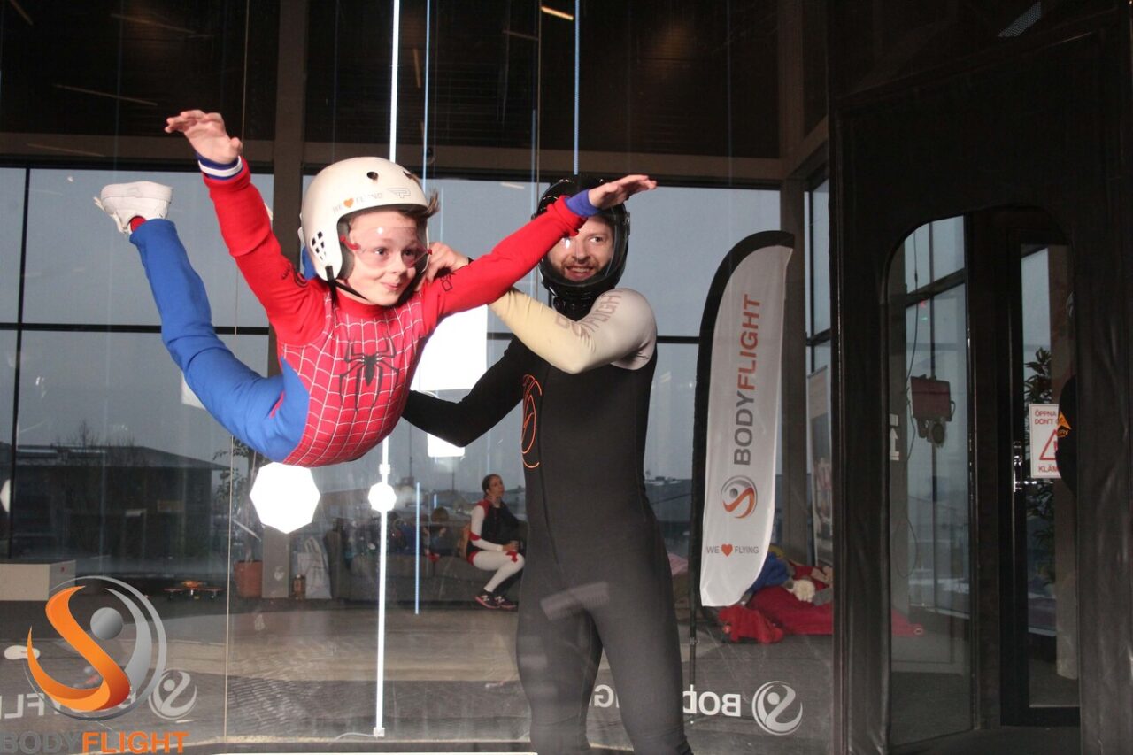 Barnaktiviteter inomhus 2026 — 20 idéer för regniga dagar