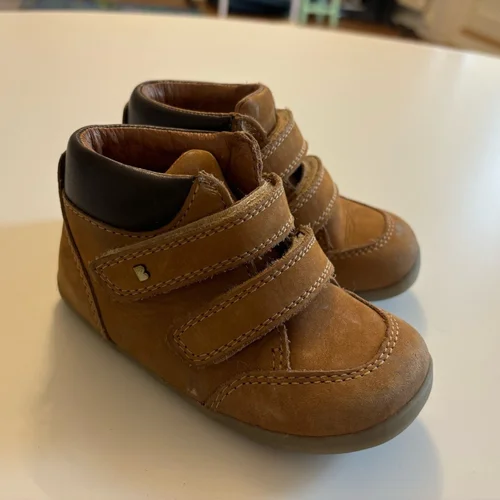 Bobux Soft Sole – Bästa babyskor 2026 — guide till de första skorna för nyfödd och krypare