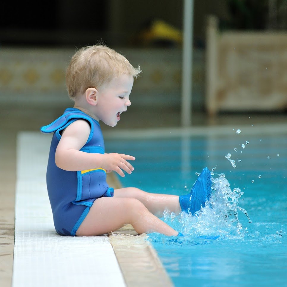 Konfidence Babywarma (neoprendräkt) babyprodukt